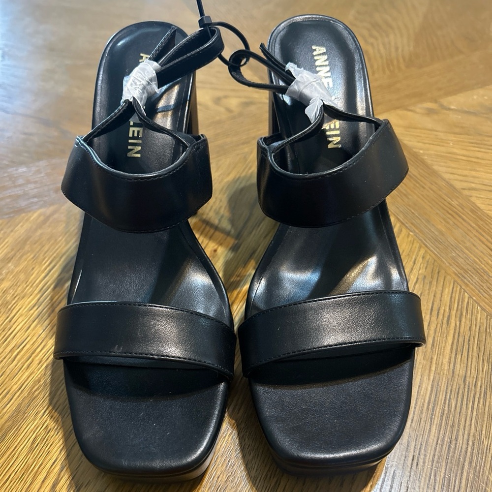 NEW ANNE KLEIN Womens ZAYA Open Toe Black Platform Sandals SZ 9 1/2